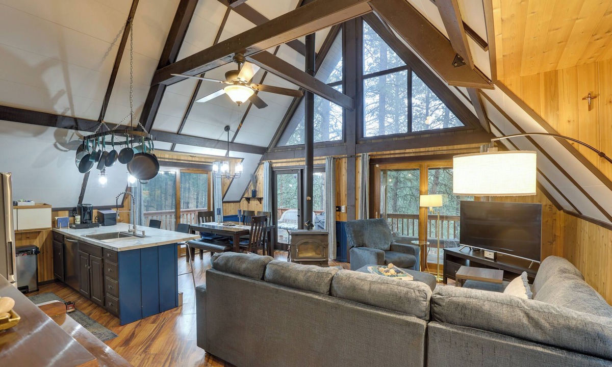 Rapid City Cottage | Serene Black Hills Forest Cabin w/Wraparound Deck