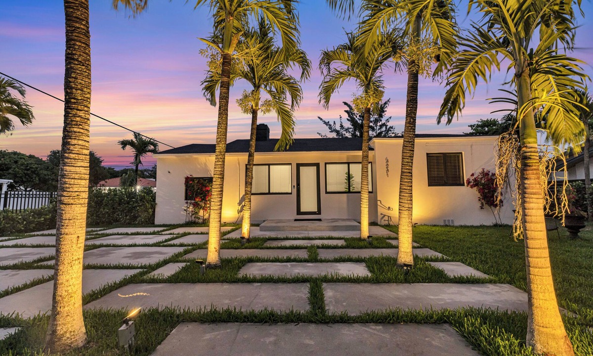Liberty City House | Serene Miami Palm Escape – Stylish Comfort Near Top Attractions!
