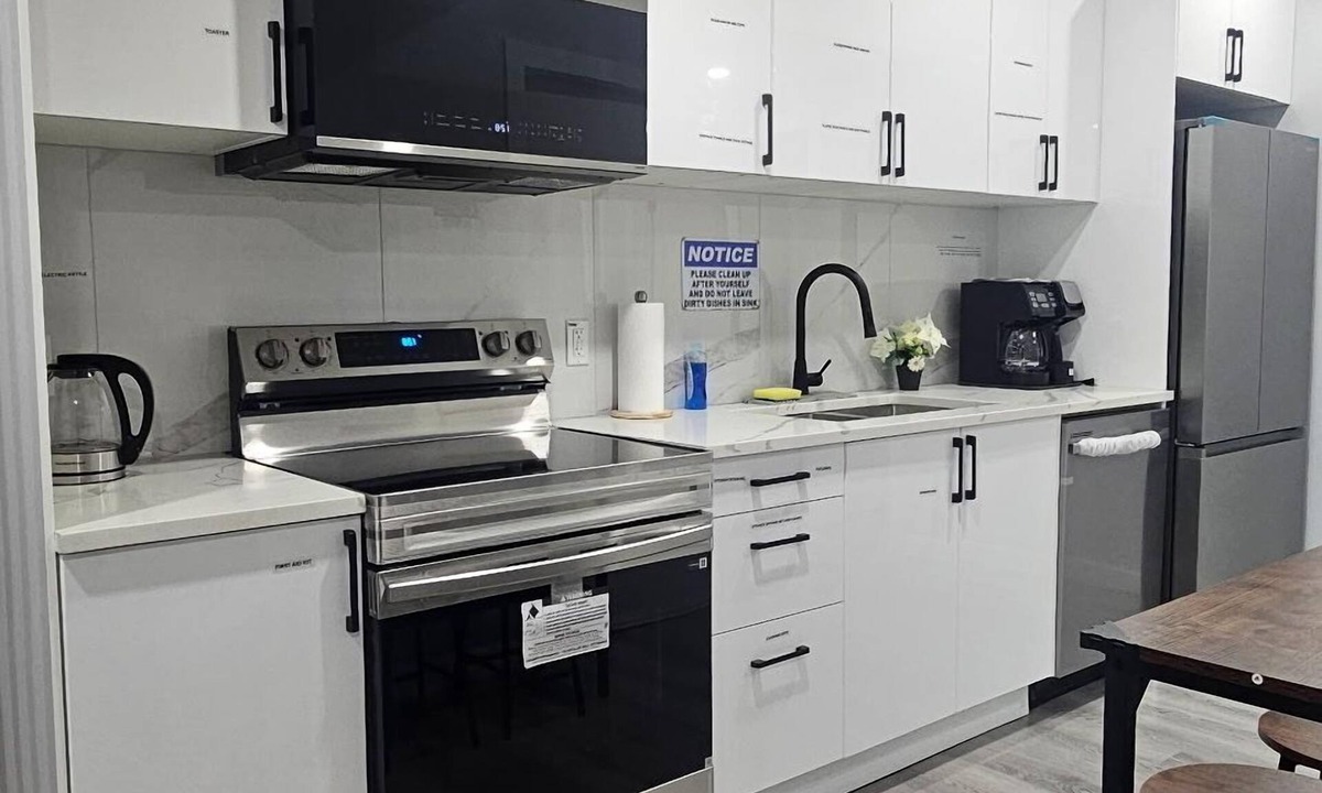 Division No. 11 House | Serene Modern Suite | 2BR, Trail & Nearby Lake