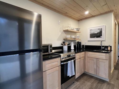 Almont Apartment | Shipping Container at Double Nickel Farm