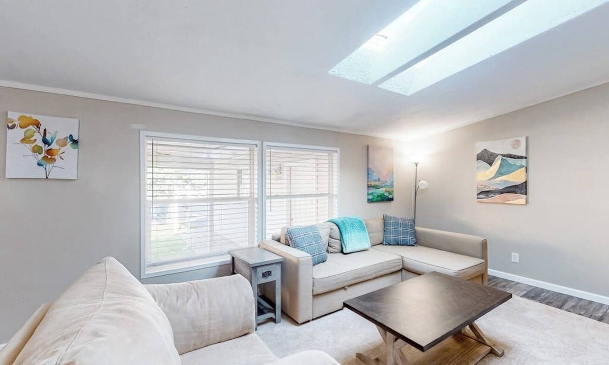 Gunnison House | Single-level home with a washer/dryer, patio & grill