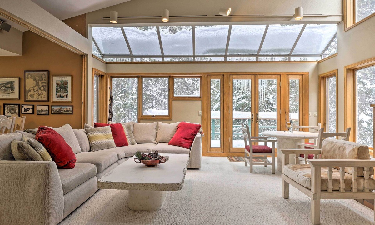 Winter Park Condo | Ski-In/Ski-Out Winter Park Condo w/Pool Access!