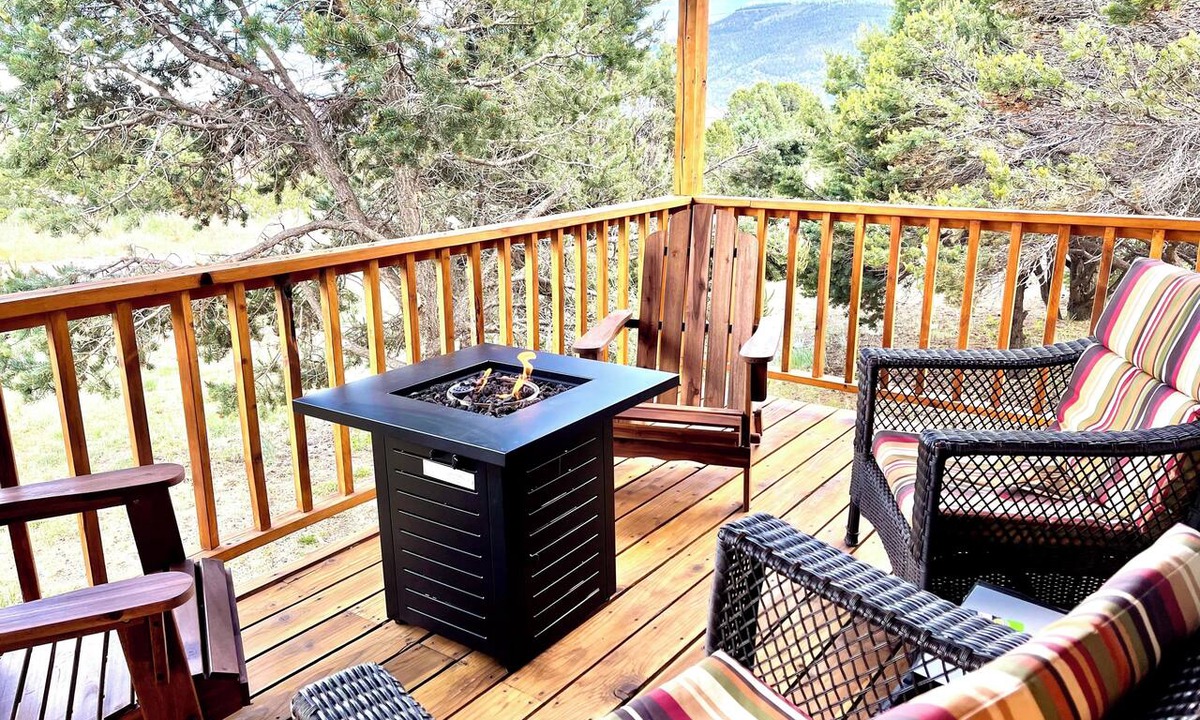 Alpine Village House | South Fork Cabin Sangre de Cristo Views Near Wolf Creek Golf, Fish & ATV