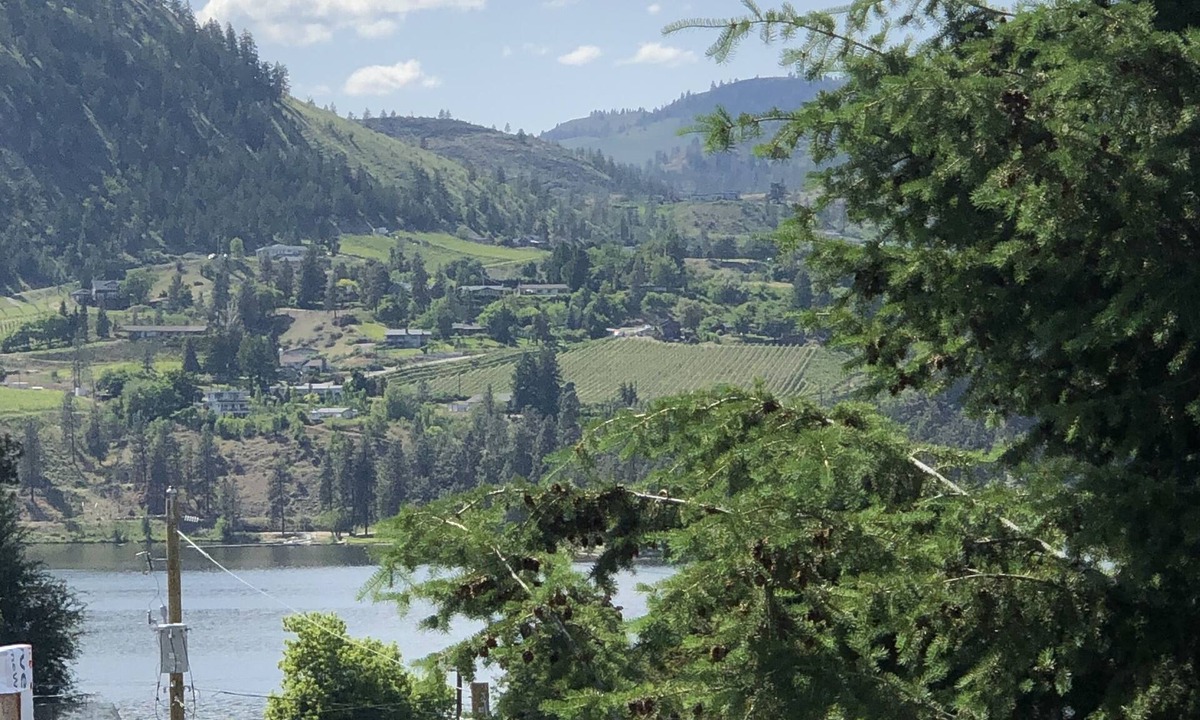 Okanagan-Similkameen Bed & Breakfast | South Okanagan Retreat - Lakeviews and Wine