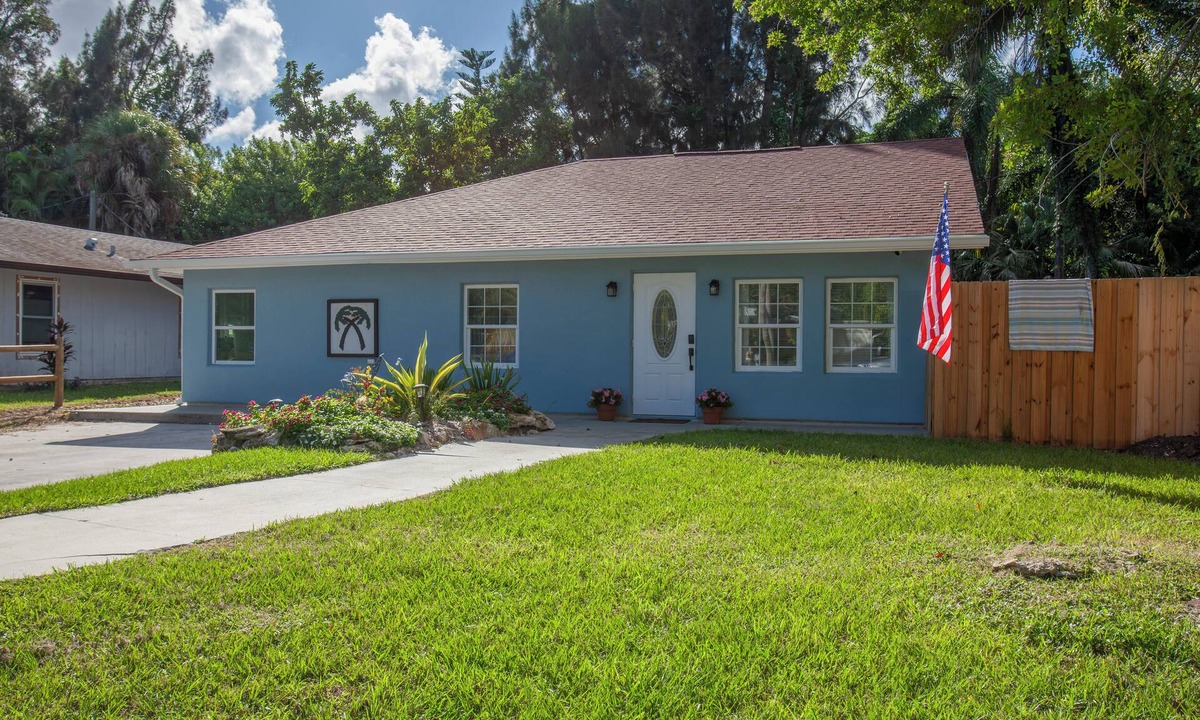 Rock Ridge House | Spacious 4-bedroom house in beautiful Vero Beach