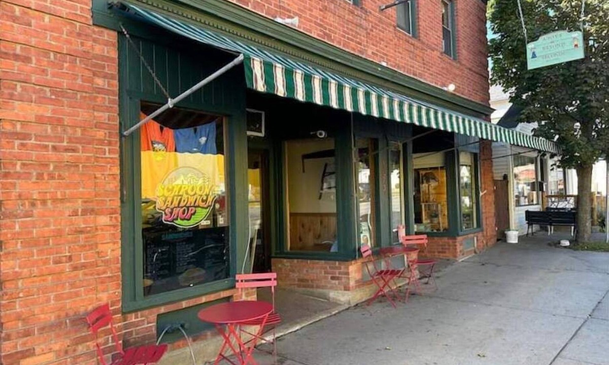 Schroon Lake Apartment | Spacious apartment - Gateway to the Adirondacks