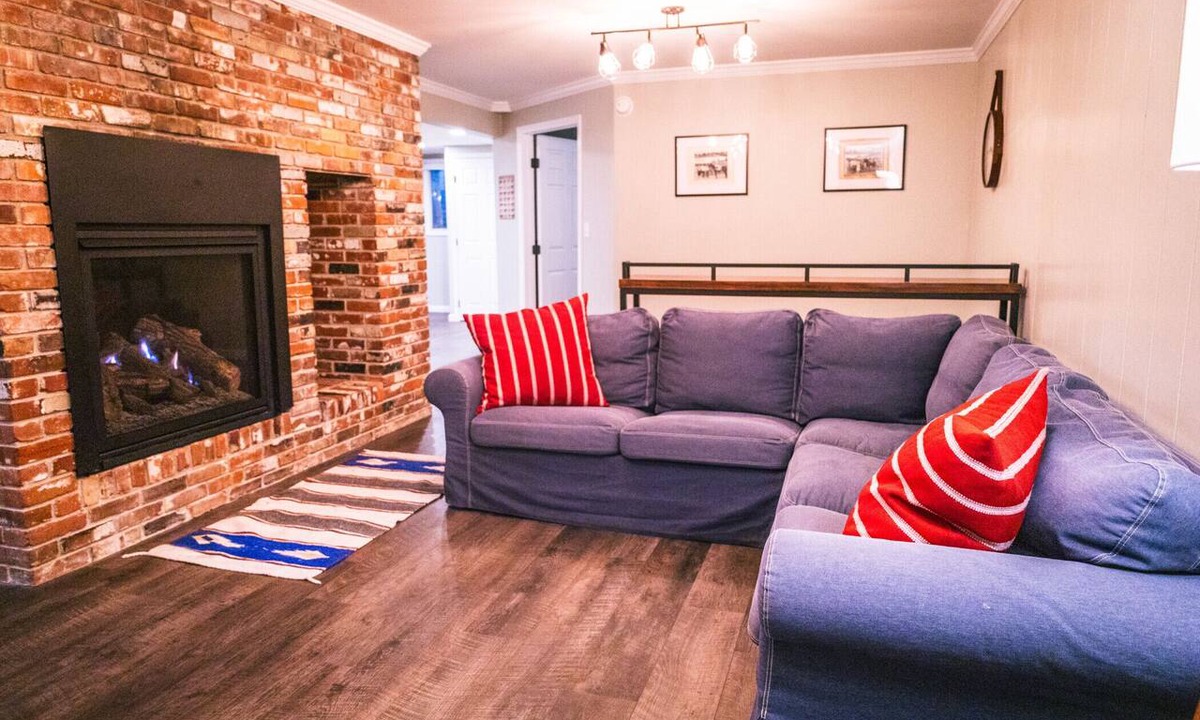 Cheyenne Apartment | Spacious basement with brand new kitchen