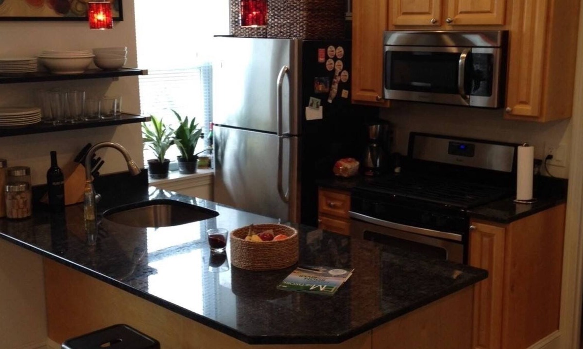Jeffries Point Apartment | Spacious beautiful one bedrooms condo in East Boston #7 420 friendly
