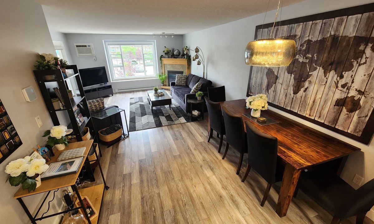 Okanagan-Similkameen Condo | Spacious Luxury in a Clean & Modern 2 Bedroom Condo in Okanagan Falls