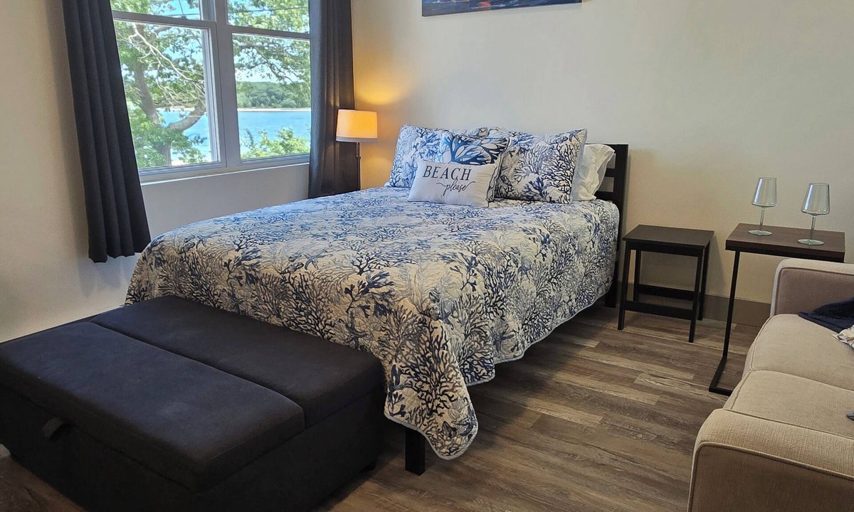 Onset Apartment | Spacious Onset Beach Studio Amazing Ocean Views - Gateway to Cape Cod