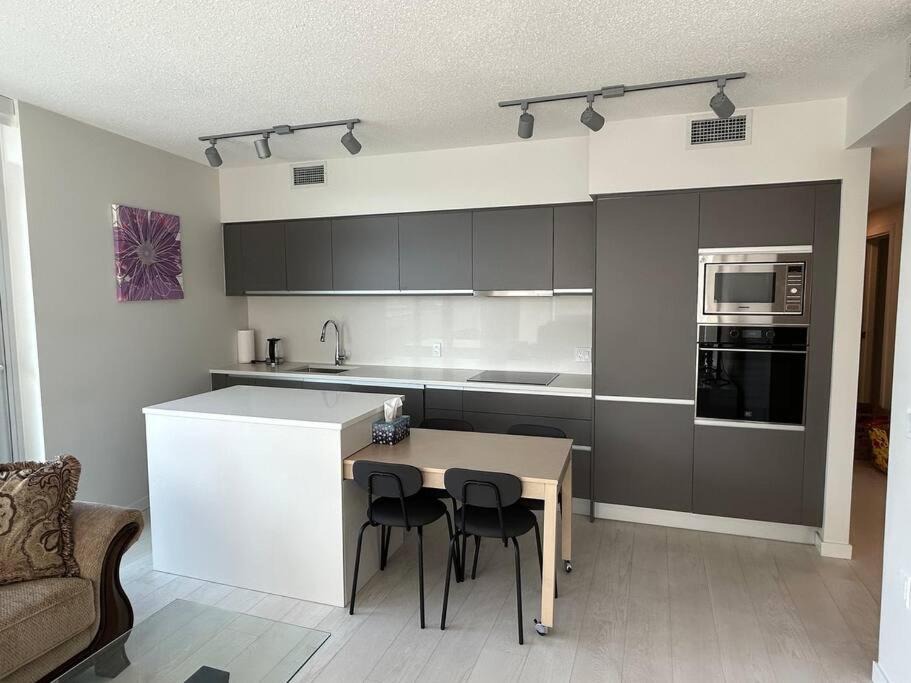 Mount Pleasant Apartment | Spacious & stylish 2 bedrooms condo