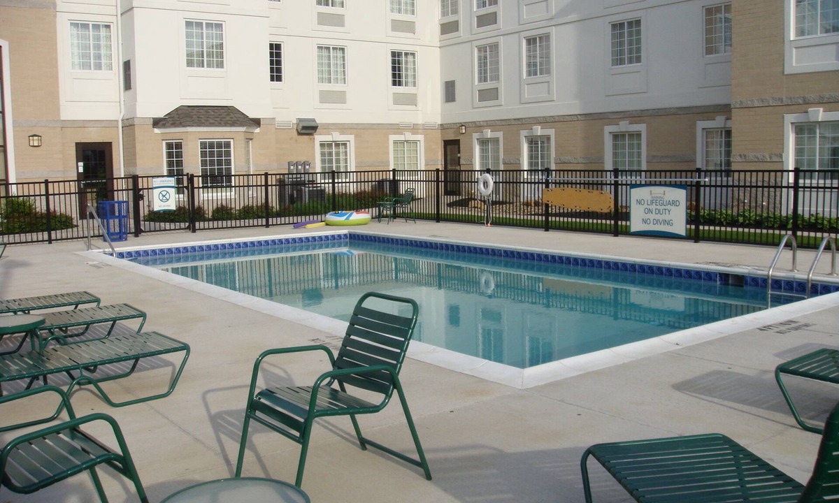 Mayfield Heights Condo | Spacious Suite | 24-Hour Business Center, Fitness Center + Free Daily Breakfast