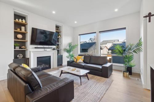 Willoughby House | Sparsh Villas - Exquisite & Luxurious Family Home