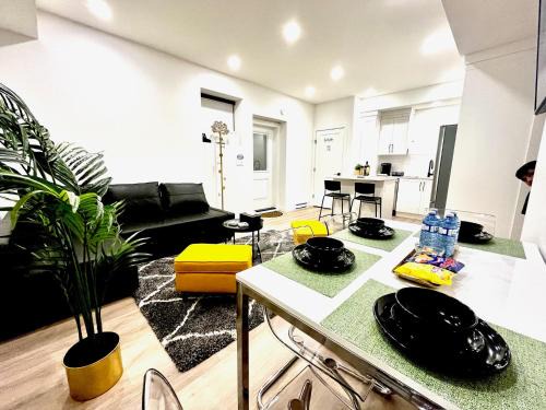 Willoughby House | Sparsh Villas - Luxurious & Stylish 2BR PSuite