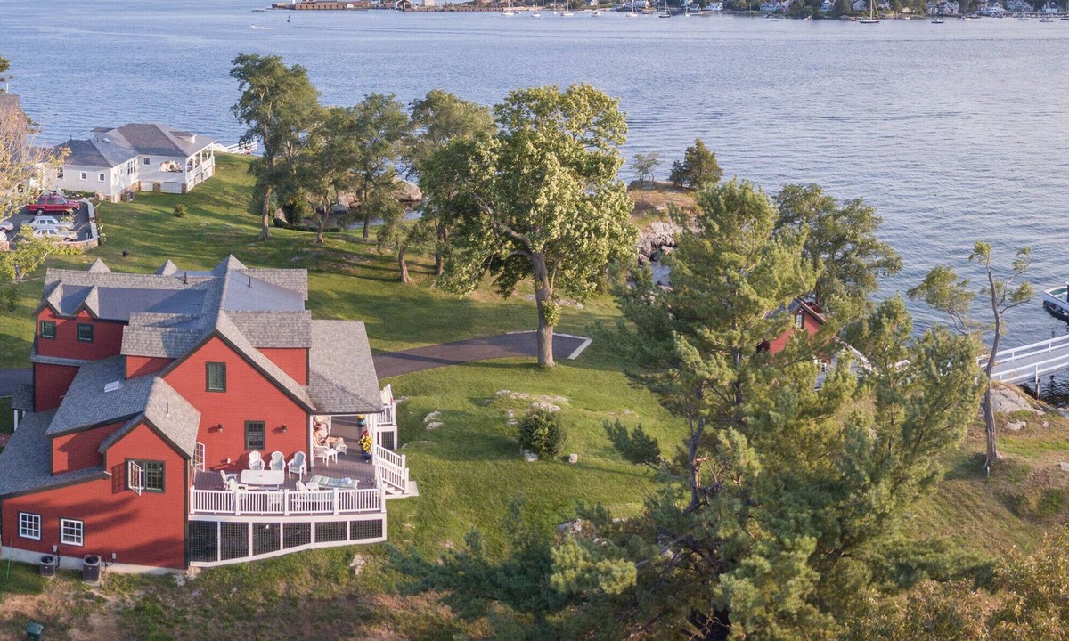 Kittery Point Cottage | Spectacular Ocean Front cottage - Private beach -950' waterfront-elevator/AC/WC