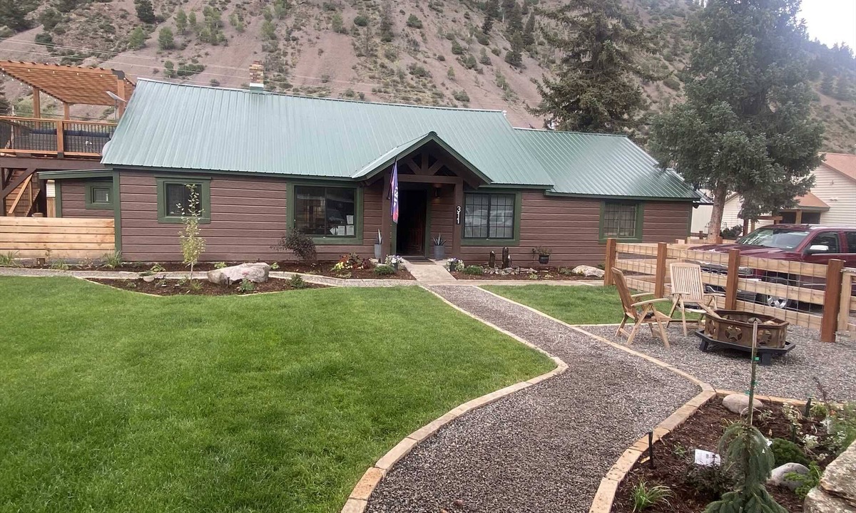 Lake City Cabin | Spruce House - Beautiful Remodel - Great Downtown Location!