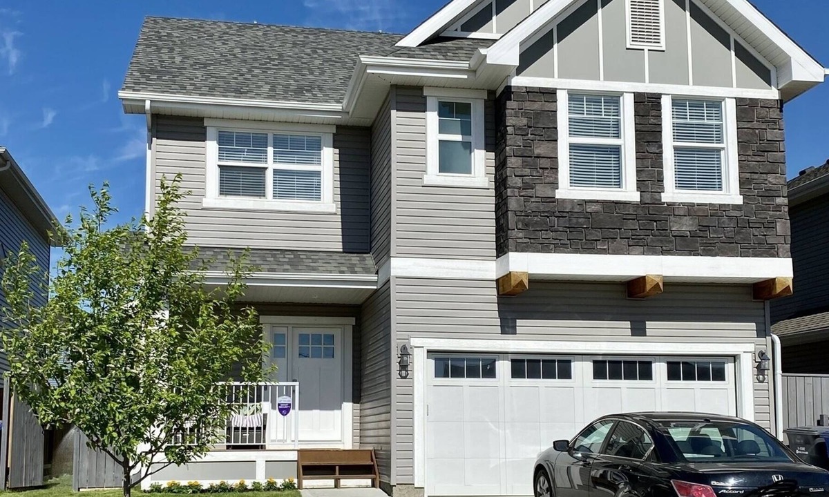 Stonebridge House | Stonebridge Peace Home - 5 mins from business area.