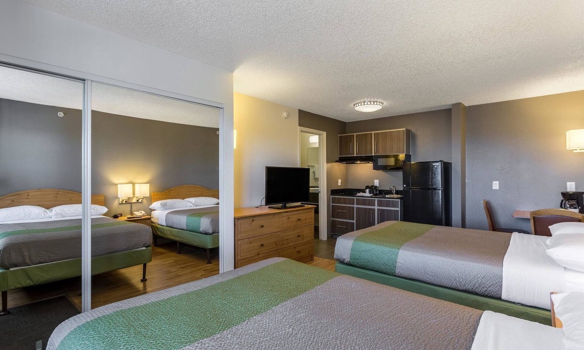 Albuquerque Hotel | Studio 6 Albuquerque, NM - North