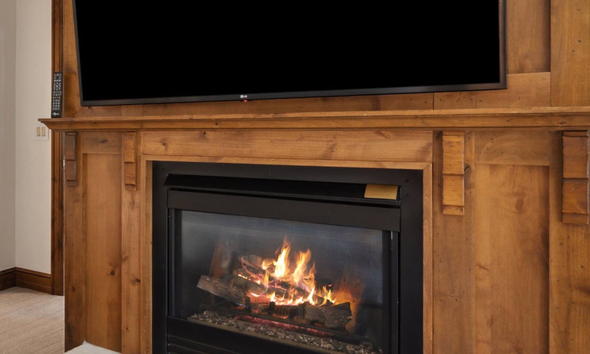 Downtown Resort | Studio Amenities, Hot Tub, Fire Pit, Aspen Core!