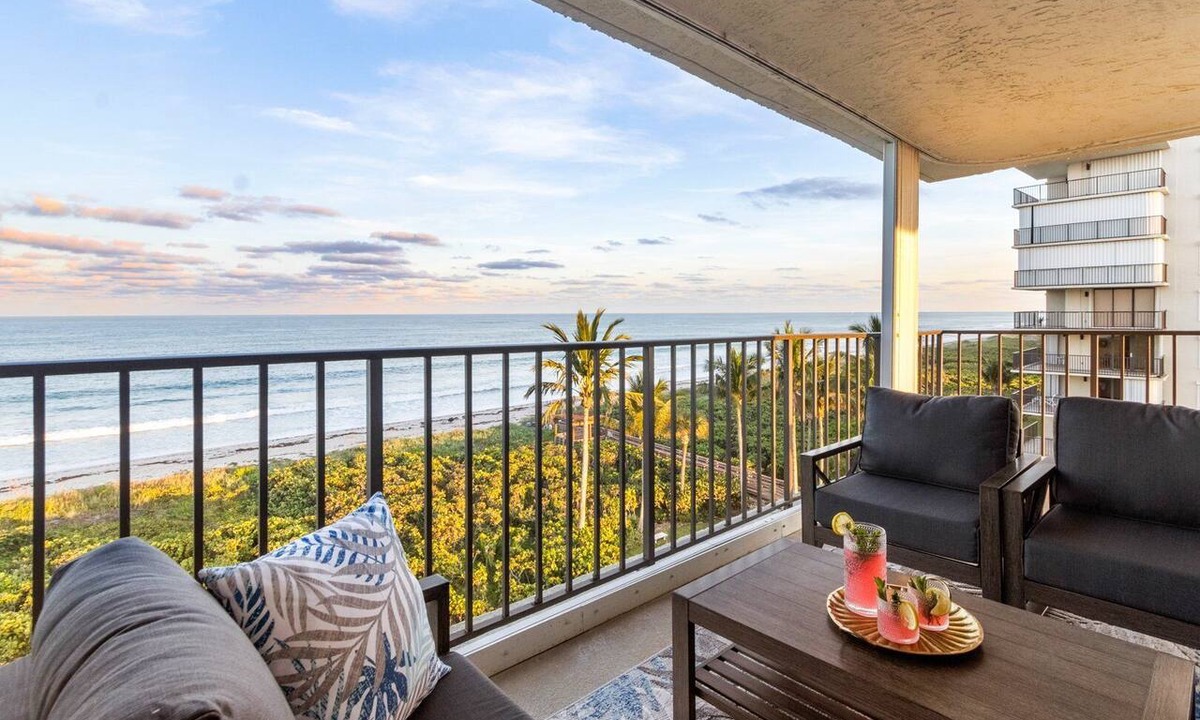 Fort Pierce Shores Condo | Stunning Direct Oceanfront Monthly Condo with Large Balcony & Heated Pool! 🌊