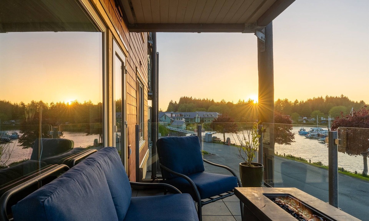 Ucluelet Condo | Stunning Harbour View, 2BRM, 2 Bath, spacious!