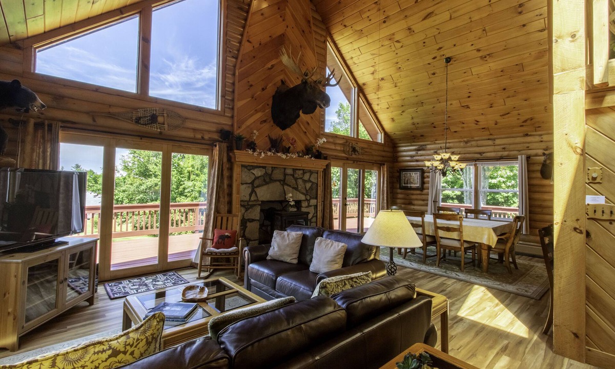 Danby Cabin | Stunning Mountain Retreat!