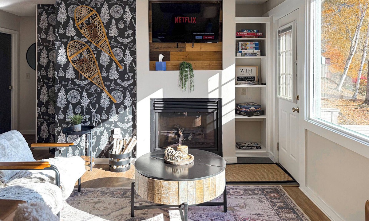 Lincoln Condo | Stunning View, 3 minutes to Loon, NEW Renovation!