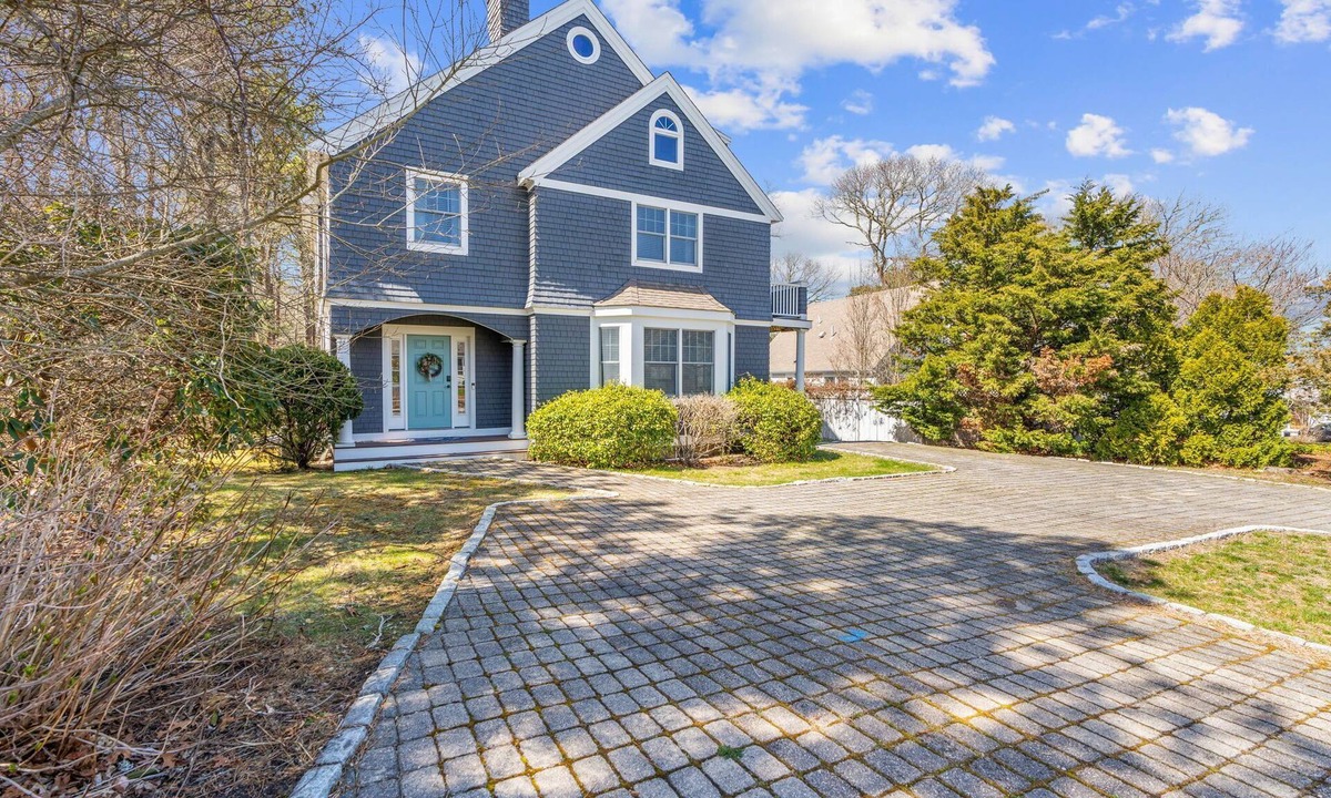New Seabury House | Summer by the Sea - Central to all beaches & ponds