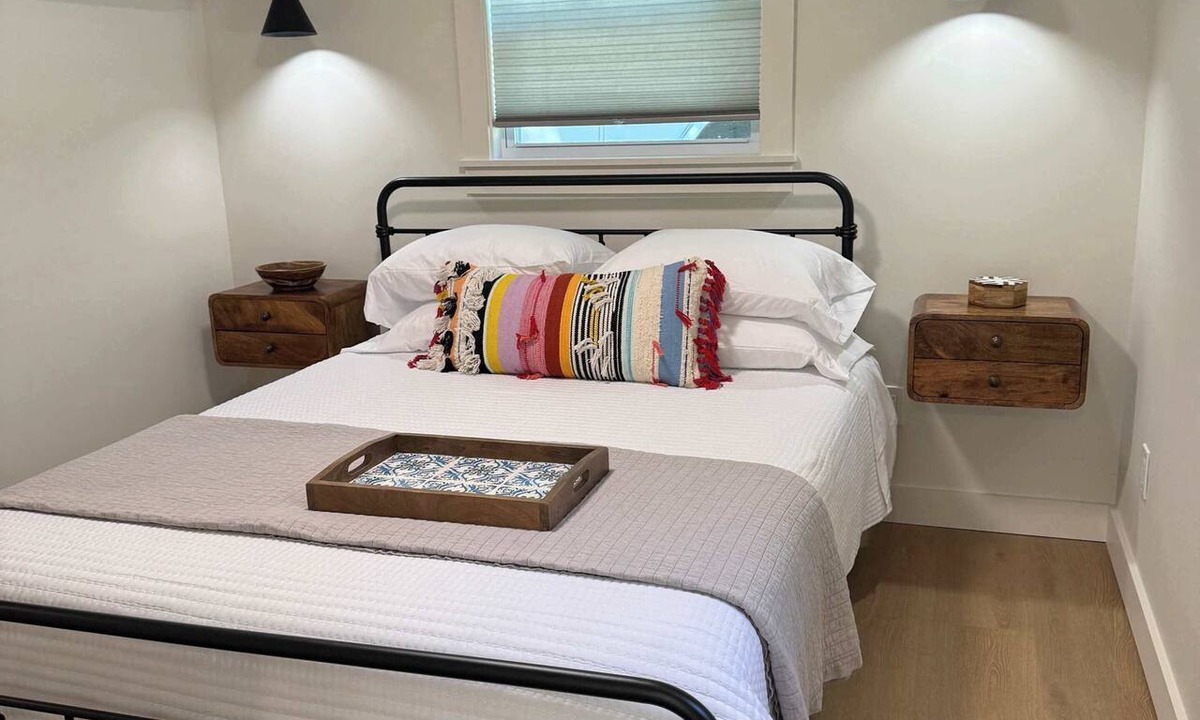 Georges Mills Apartment | Sunapee Getaway With Lake Sunapee Deeded Lake Access