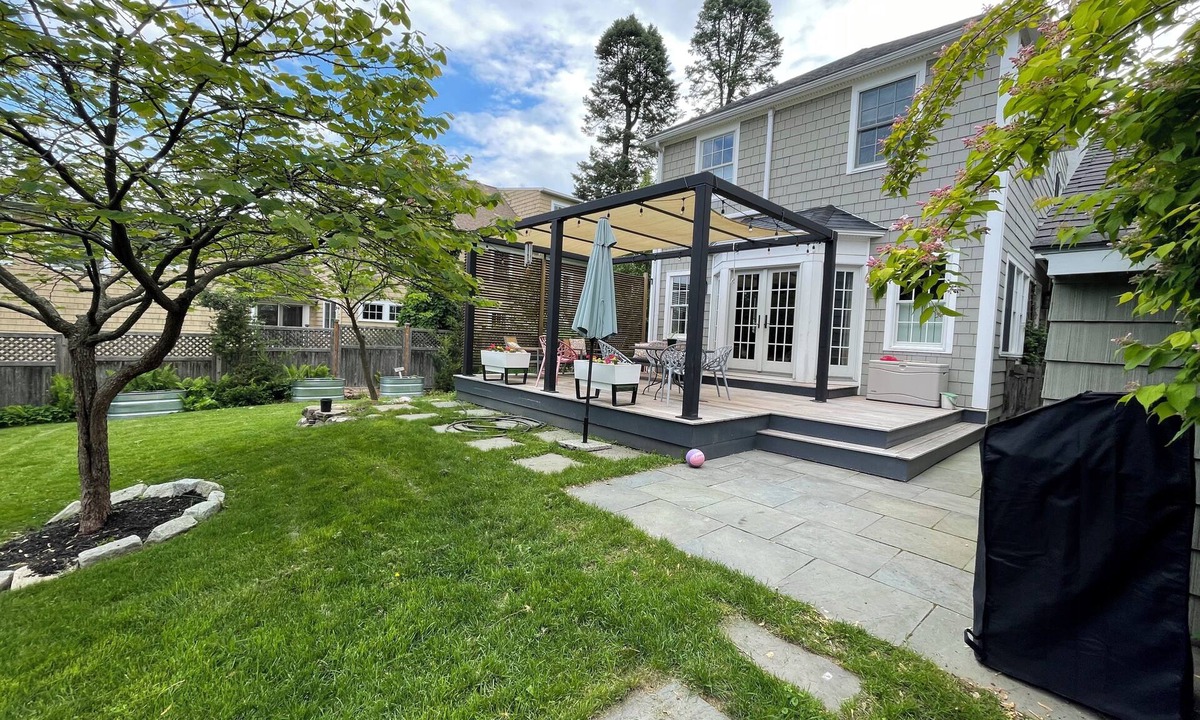South End House | Sunny 3-bedroom house with AC in charming Burlington