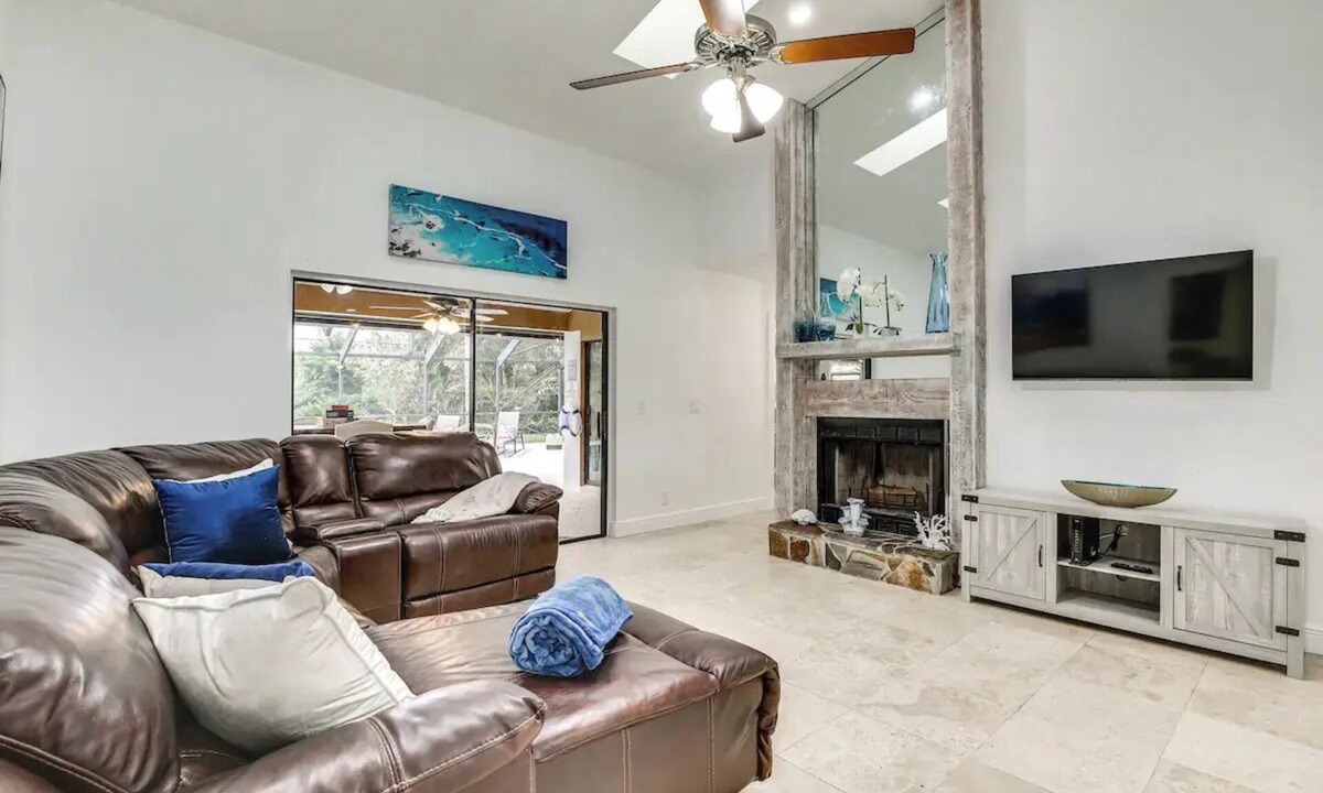 Wellington House | Sunny Oasis/Pool/Top Location/Big Patio/10 ppl