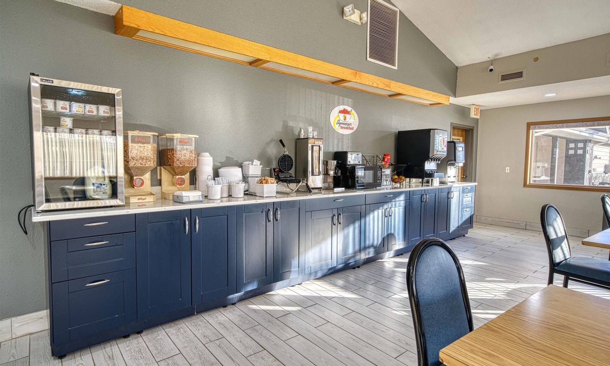 Hot Springs Hotel | Super 8 by Wyndham Hot Springs