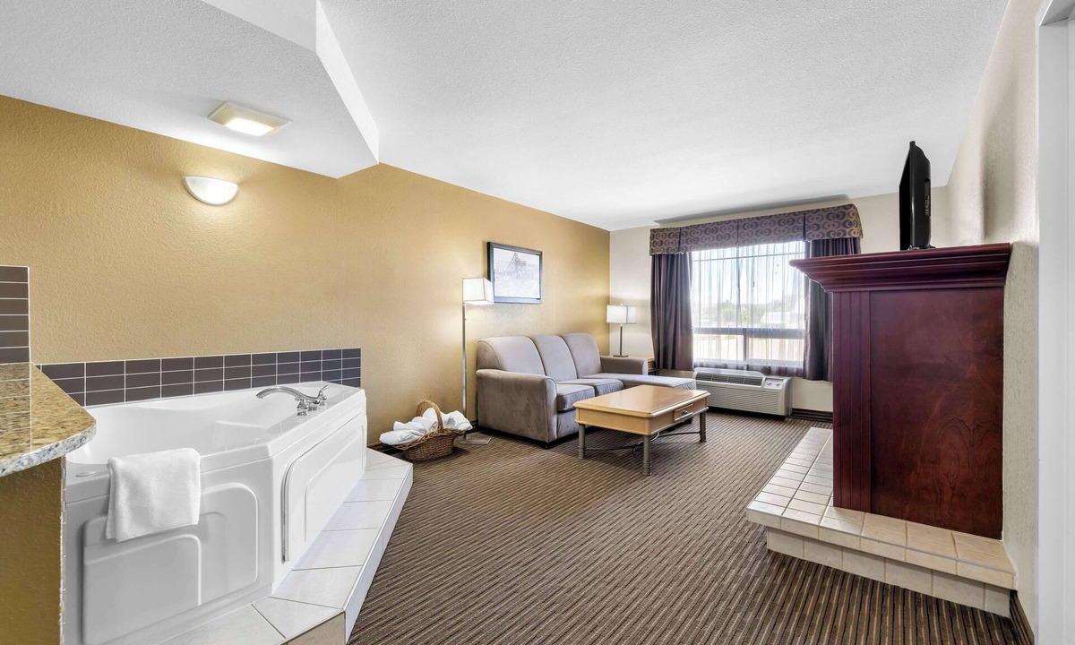 Drumheller Hotel | SureStay Plus Hotel by Best Western Drumheller