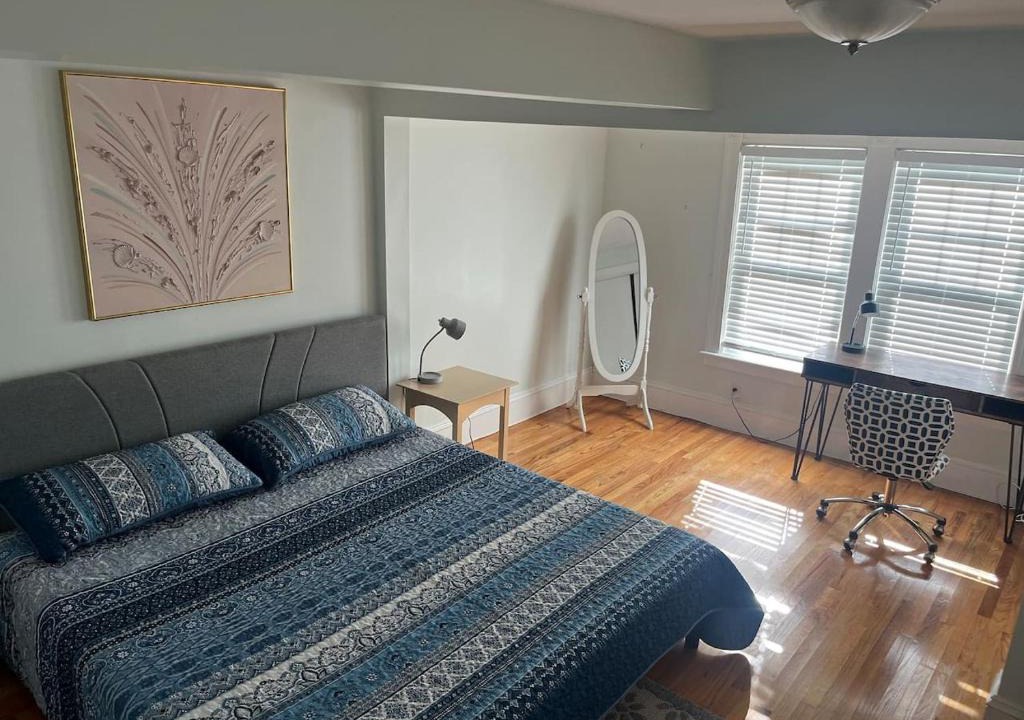 Swampscott Apartment | Swampscott Walk Downtown and beach