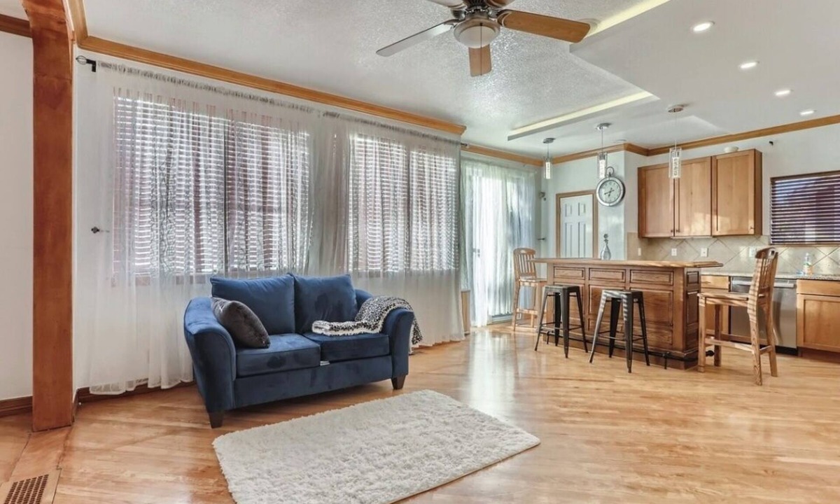 Gateway House | Sweet Home Near Denver International Airport 2022-BFN-0022402