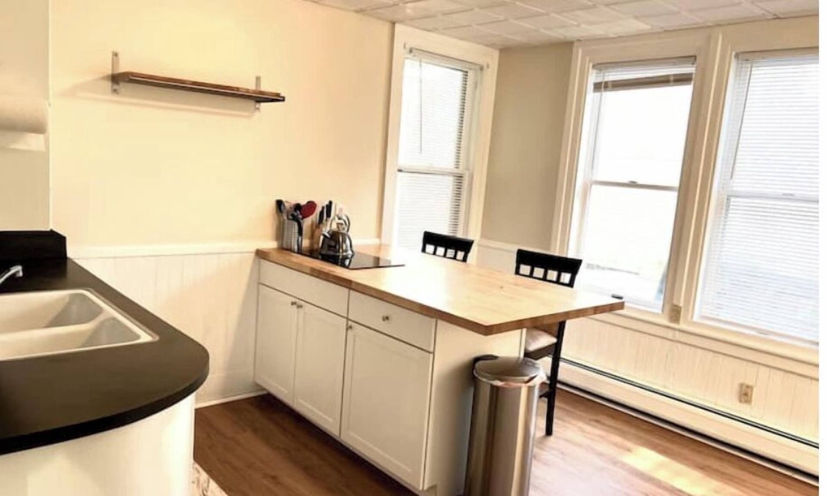 Old North End Apartment | Sweet n Petite: Downtown ChurchStreet Area-Parking