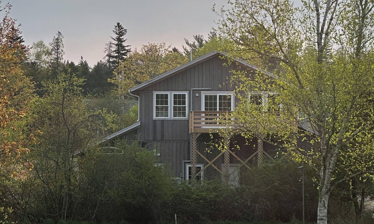 Southwest Harbor Apartment | The "Barn Loft"