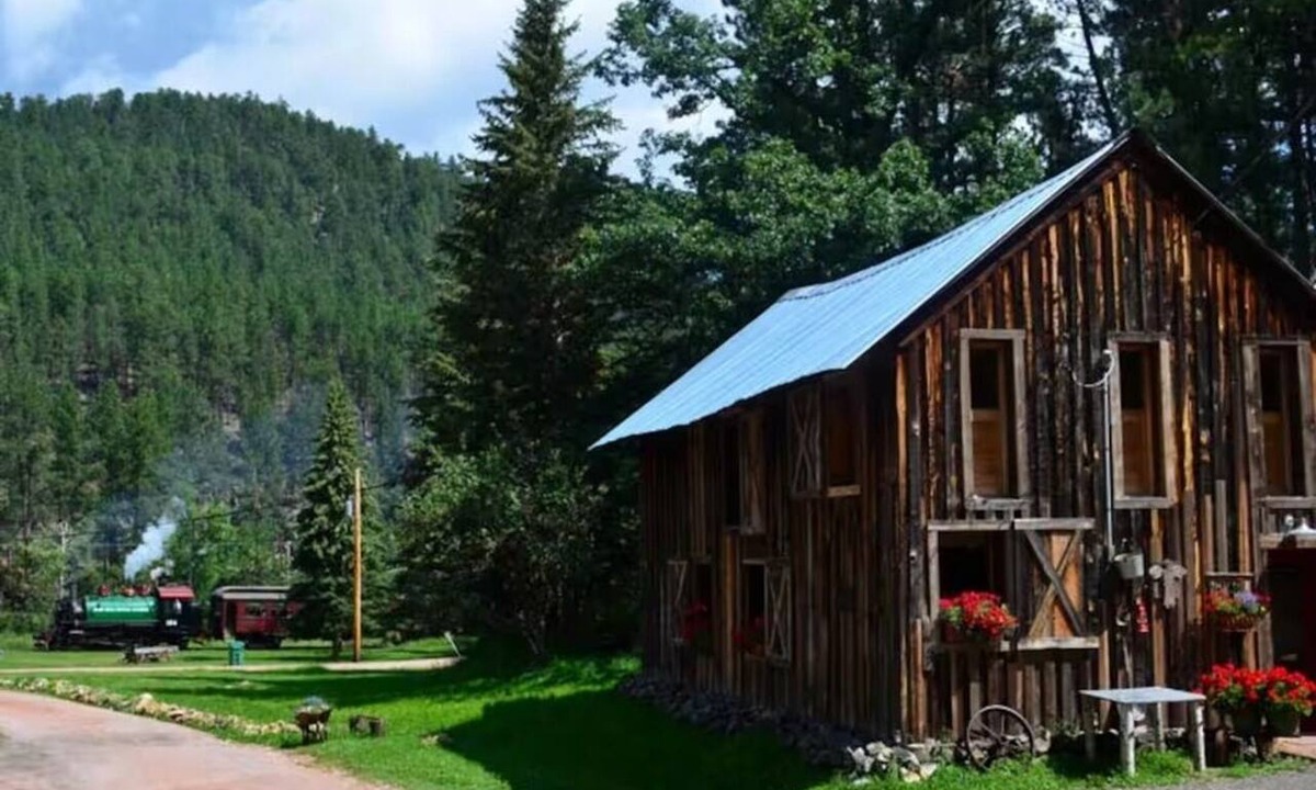Keystone House | The Barn minutes from Mt Rushmore