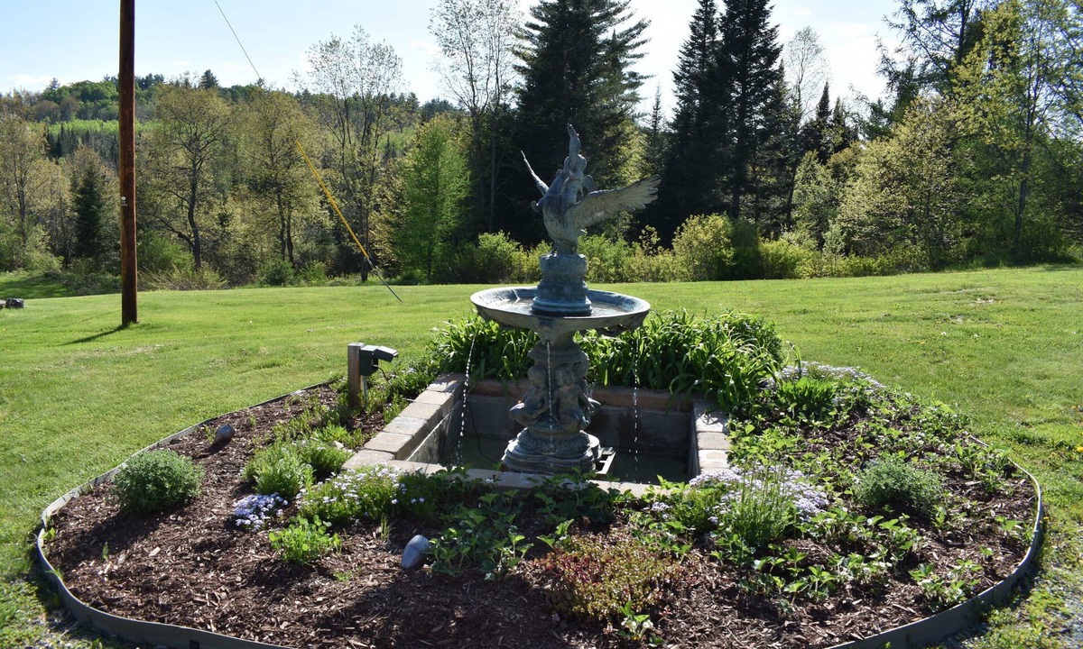 Whitefield Bed & Breakfast | The Barron Brook Inn