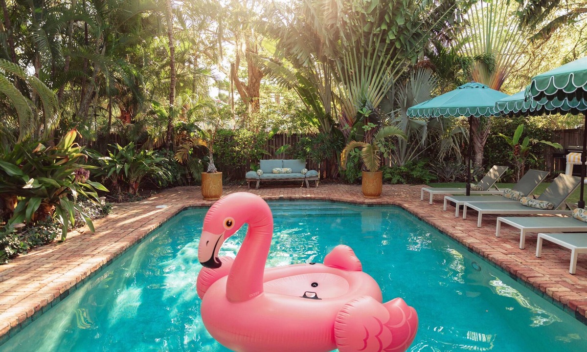 West Palm Beach House | The Grove House: Palm Beach-style, shared pool!