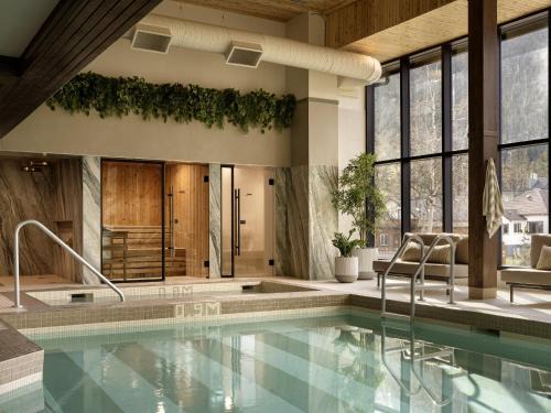 Banff Hotel | The Kenrick Hotel