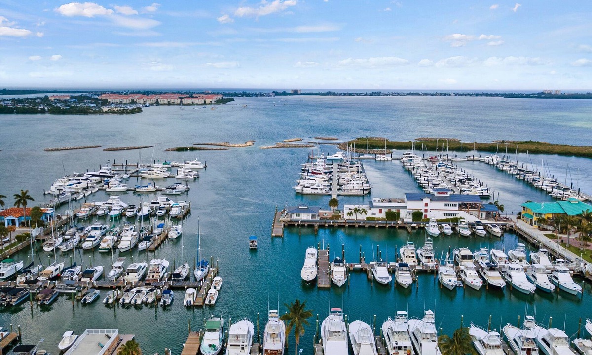 Fort Pierce Apartment | The Old Apartment