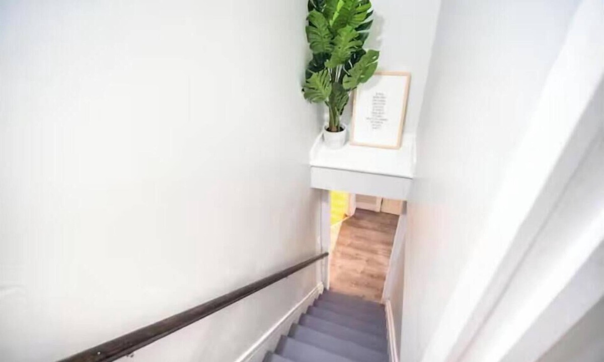 Winooski Apartment | The Onion Ranch, 2 BED with free onsite parking