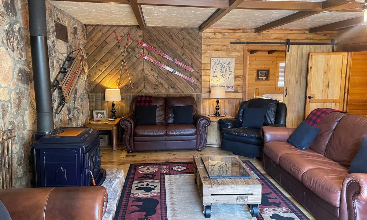 Red River Cabin | The Outback on the Creek - No Pets Allowed