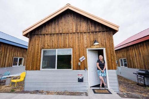 South Fork House | The Outpost At the Crossroads of Town and Trail