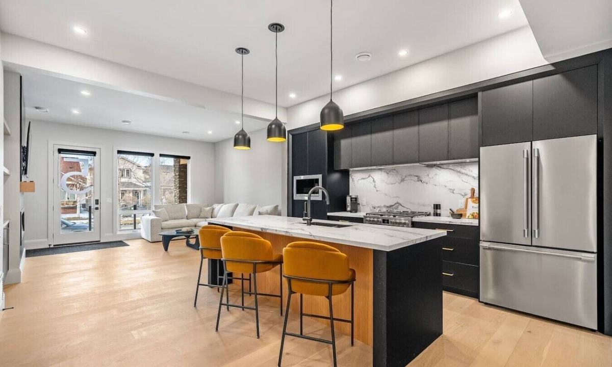 Killarney House | The Platinum Stay | Luxury 2 Bed | Min to DT