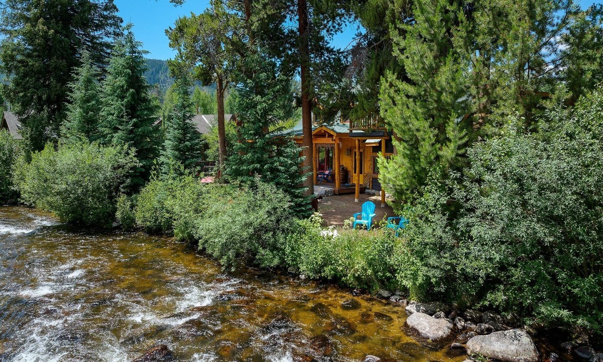 Grand Lake House | The River House 3 Bedroom Cabin
