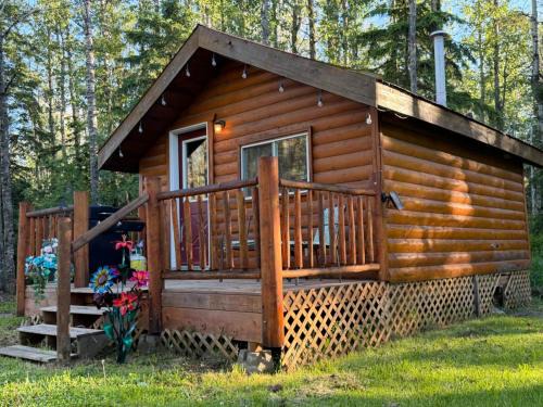 Division No. 11 House | The Sheep Camp cabin- Bear Creek Cabins