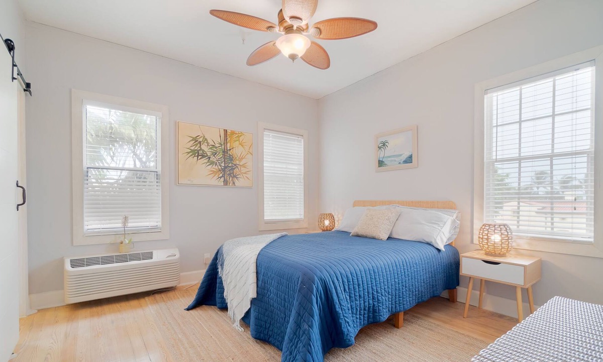 Palm Beach Condo | The Sunset 34 |1 Block to the Ocean | Island 1bd +parking