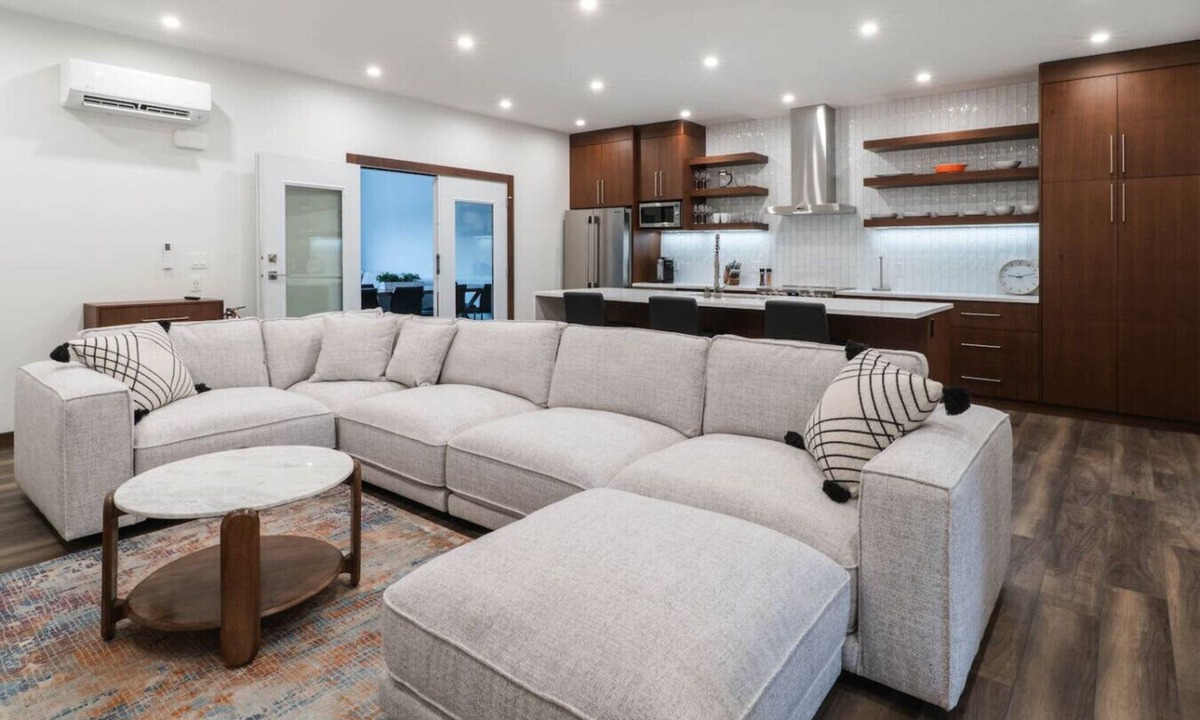 Revelstoke Condo | The Timber Den with Indoor Hot Tub